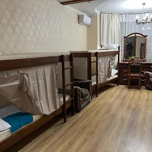 ararat-maidan-hostel-kiev.hotels-of-kiev.com/
